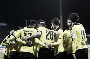 El Dortmund se impone al césped en Damstadt
