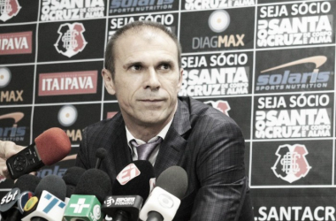 Milton Mendes enaltece classificação do Santa Cruz apesar de empate: &quot;Objetivo alcançado&quot;