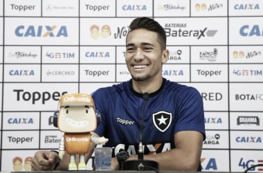 Jean reconhece oscilação do Botafogo no início de ano e projeta: “Vamos buscar um bom nível”