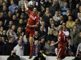 Resumen Premier League (Jornada 32): El Arsenal no cede y Carroll se consagra en Anfield