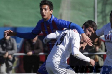 El Almería B ya tiene al lateral izquierdo que buscaba