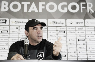 Ricardo Gomes destaca evolução nos atletas do Botafogo: "Estamos melhorando a cada dia"