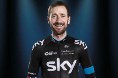 Bradley Wiggins seguirá con Sky hasta abril