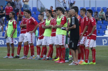 Un espeso Real Murcia no pasa del empate ante el Villanovense
