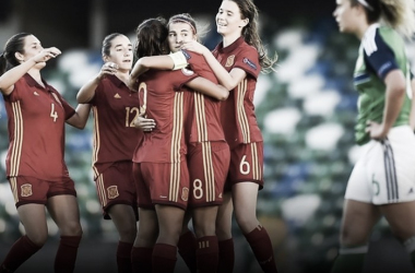 España debuta con victoria ante la anfitriona