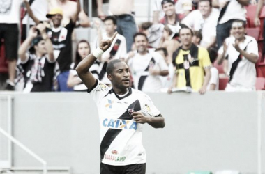 Autor do gol do Vasco contra o Atlético-GO, Edmílson desabafa e lamenta empate