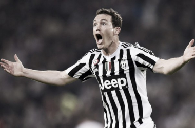 Juventus: Lichtsteiner non vuole partire