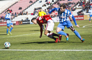 Carlos hace que el Nàstic vuelva a tropezar en casa