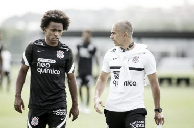 Atlético-GO recebe Corinthians pelo Brasileirão, que ainda não poderá contar com Willian