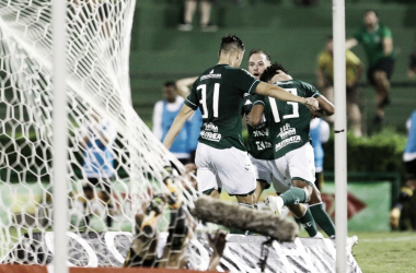 Guarani segura pressão do Criciúma, vence primeira na Série
B e respira na tabela