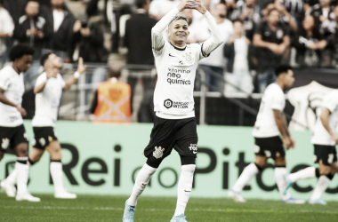 Corinthians bate Juventude com gol cedo e dorme líder do Brasileirão