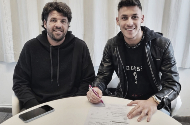 Lecanda firmó contrato y ya está a la disposición de Somoza en Aldosivi.<div>Foto: Club Atlético Aldosivi&nbsp;</div>