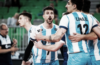 El equipo argentina festeando uno de los puntos (Foto: Diario El Comercio)