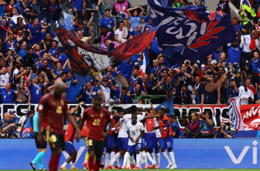 Francia gana en un partido sin fútbol