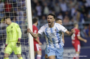 El Málaga vence al Cartagena y se acerca al ‘playoff’ 