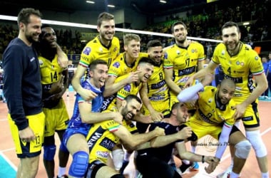 Volley M - L&#039;Azimut Modena impatta la serie di semifinale scudetto