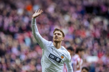 Lucas celebrando su gol en el Metropolitano. Foto: Valencia CF.