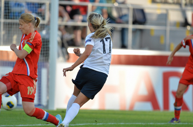 Com gol nos acréscimos, Inglaterra empata com a Rússia e segue com chances na Euro feminina