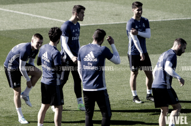  El Real Madrid se entrena con sus efectivos, a falta de los internacionales
