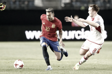 Buenos minutos de Camarasa y Llorente con España sub-21