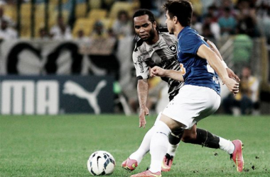 Na volta ao Cruzeiro, Willian destaca a vantagem na liderança