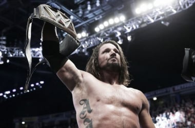 Resultados SmackDown Live 8/11/17: AJ Styles gana el campeonato de WWE y enfrentará a Brock Lesnar en Survivor Series