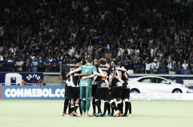 Vasco e Cruzeiro fazem jogo decisivo na luta por vaga na Libertadores