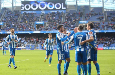 

Quebraderos
de cabeza con el gol en Coruña