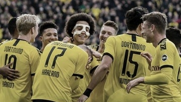 Borussia Dortmund goleia Union Berlin em casa com show de trio