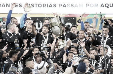 Campeão! Grêmio empata com Inter e conquista tetra do Campeonato Gaúcho