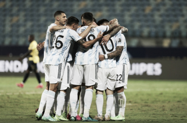 Com show de Messi, Argentina bate Equador e se classifica para semi da Copa América