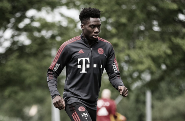 Alphonso Davies, baja indefinida para el Bayern Múnich