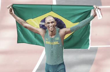 É do Brasil! Alison dos Santos conquista medalha de bronze nos 400m com barreiras