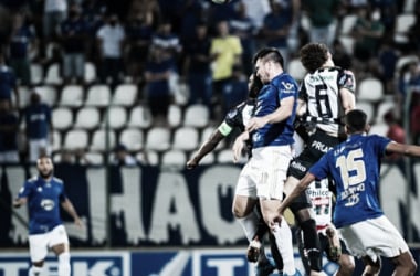 Com confusão no fim por gol anulado, Cruzeiro fica no empate com Operário