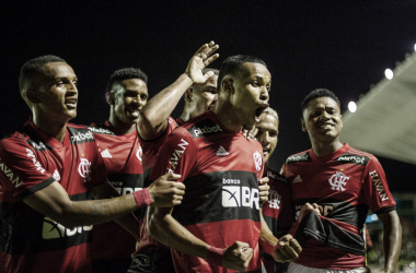 Lázaro comanda vitória do Flamengo sobre a Portuguesa na estreia do Cariocão