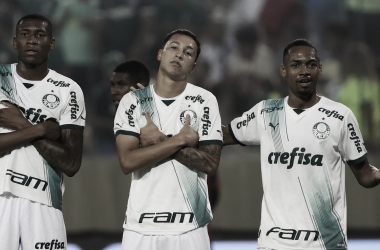 Palmeiras goleia e se classifica para o mata-mata da Copinha