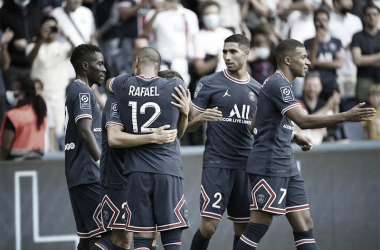 Eficiente nas finalizações, PSG goleia Clermont e segue com máximo aproveitamento na Ligue 1
