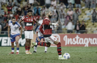 Flamengo derrota Bahia em jogo com polêmica de arbitragem e expulsões