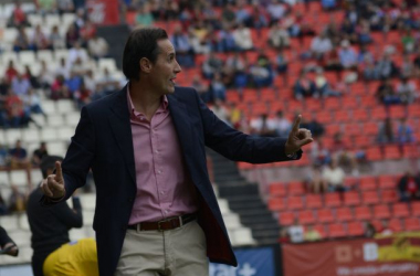 Vicente Moreno: &quot;Hemos dominado, pero en dos errores ellos se han llevado el partido&quot;