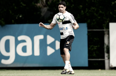 Com retorno de Renato, Santos enfrenta Atlético-GO na Vila Belmiro