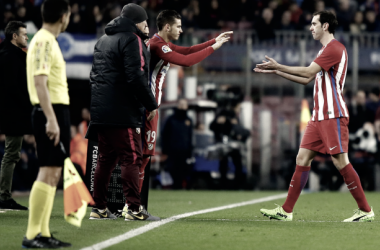 Godín baja dos semanas y Gaitán, duda ante el Celta