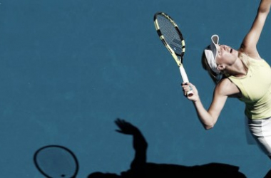 Wozniacki salva dois match points, vira jogo sobre Fett e avança no Australian Open