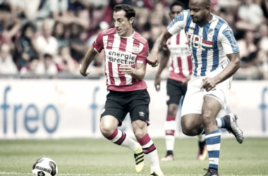 El PSV quiere retener a Guardado hasta 2018