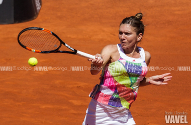 French Open: Simona Halep discusses her struggles in the rain following her loss to Sam Stosur