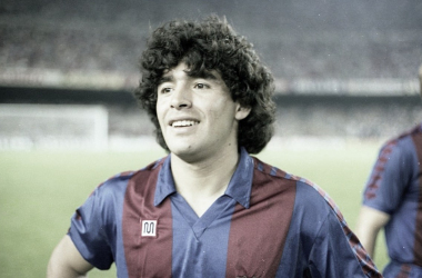 Diego Armando Maradona, leyenda del Nápoles y el FC Barcelona