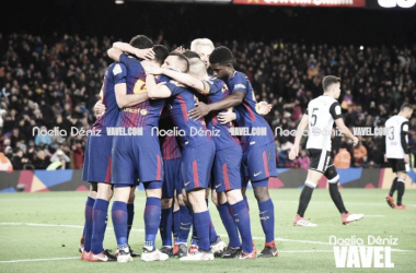 El Valencia sale vivo del Camp Nou