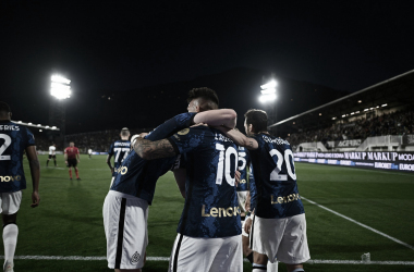 Internazionale vence Spezia e segue firme na luta pelo título italiano