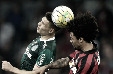 Com retorno de Moisés, Palmeiras busca quarta vitória seguida diante do Atlético-PR