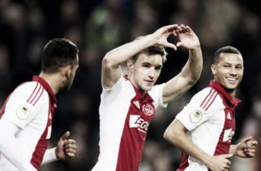 El Ajax regala una goleada delante de su afición ante el Willem II