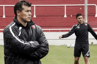 Almirón: “Vamos a ir a ganar con total seriedad”